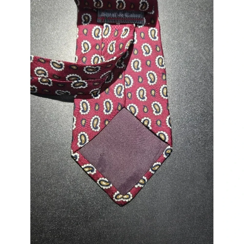 Sheaf&Caber Maroon Paisley Patterned 100% Silk Tie Made in Italy